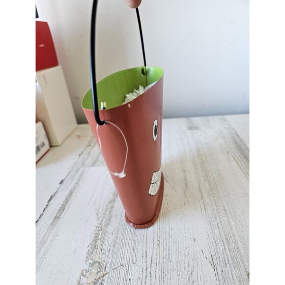 Metal pumpkin shabby chic basket container Halloween decor vtg style - Picture 3 of 7